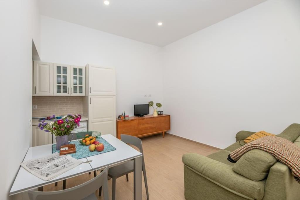 Liberty House, In Stile Retro! Apartment Milano Ngoại thất bức ảnh