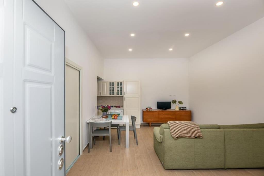 Liberty House, In Stile Retro! Apartment Milano Ngoại thất bức ảnh